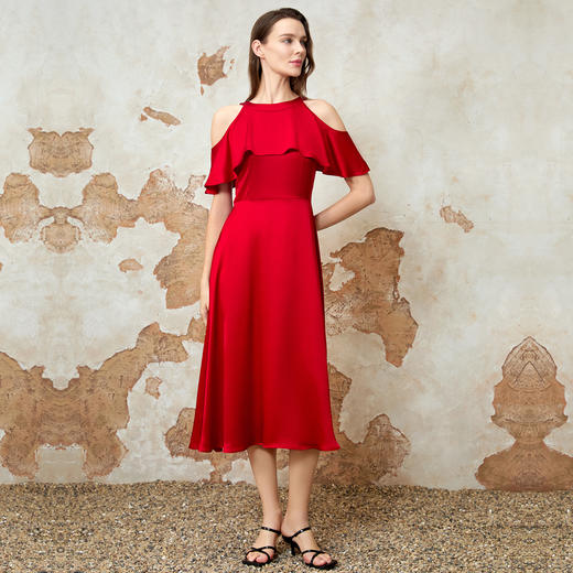 EITIE爱特爱高级优雅荷叶边收腰露肩礼服连衣裙夏新款8277904 商品图3