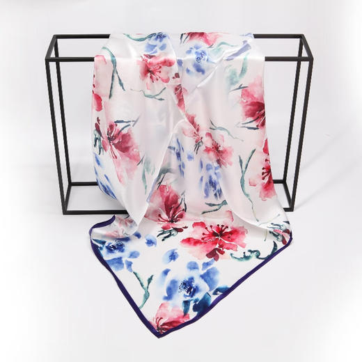 【多样屋专柜】兰之魅艺术金方巾丝巾100%优质桑蚕丝 多花色任选70*70cm 商品图6