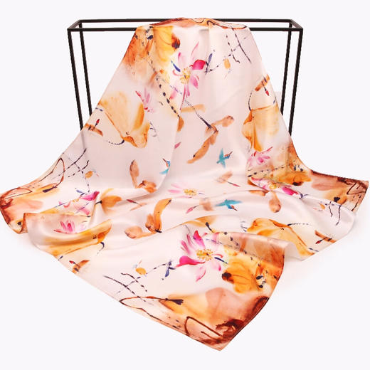 【多样屋专柜】兰之魅艺术金方巾丝巾100%优质桑蚕丝 多花色任选70*70cm 商品图5