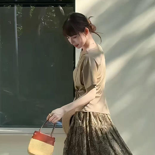 【预售7天】良木礼休闲打结上衣（251820） 商品图1