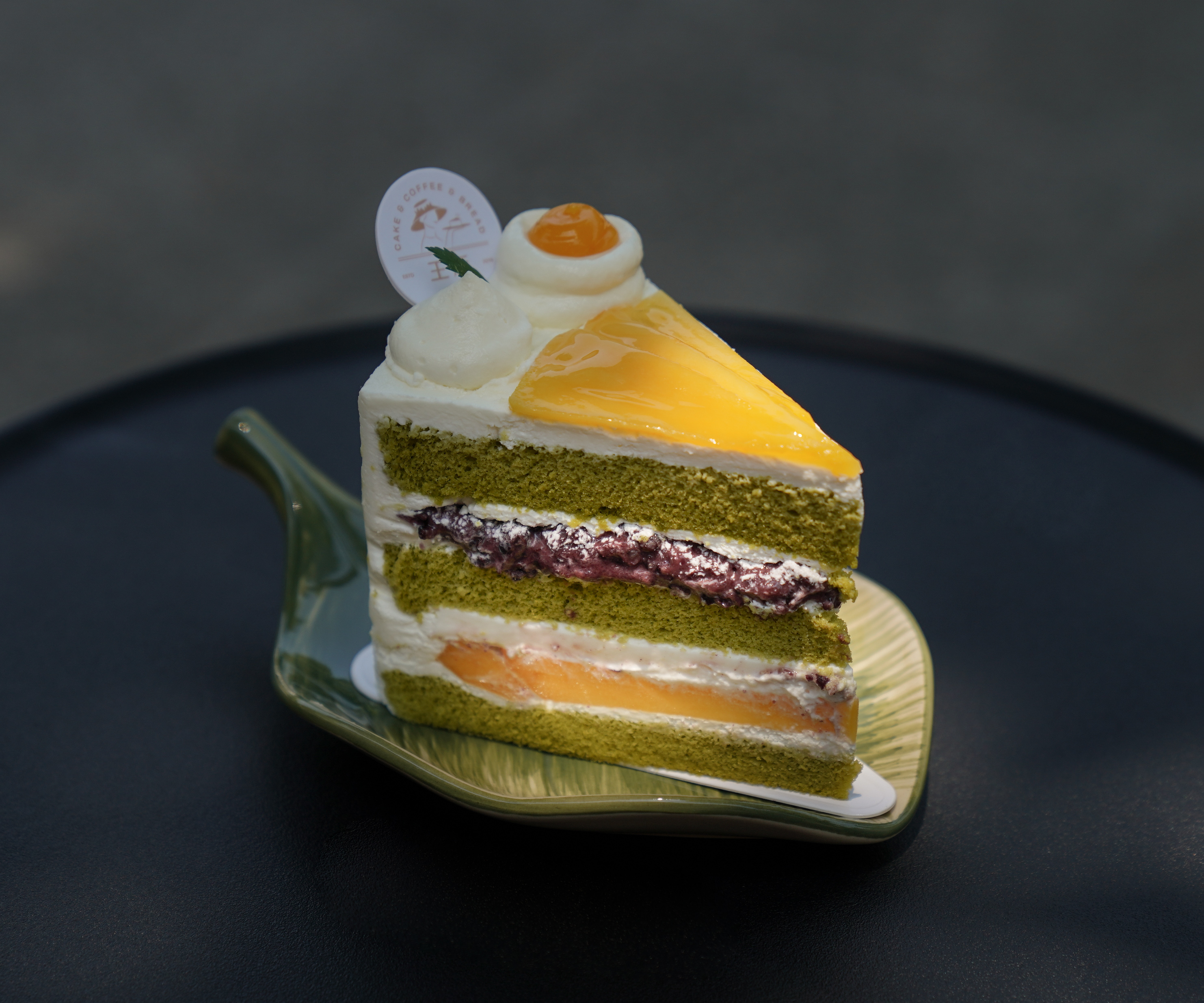 斑斓椰子奶油切件（约12:00后可取）