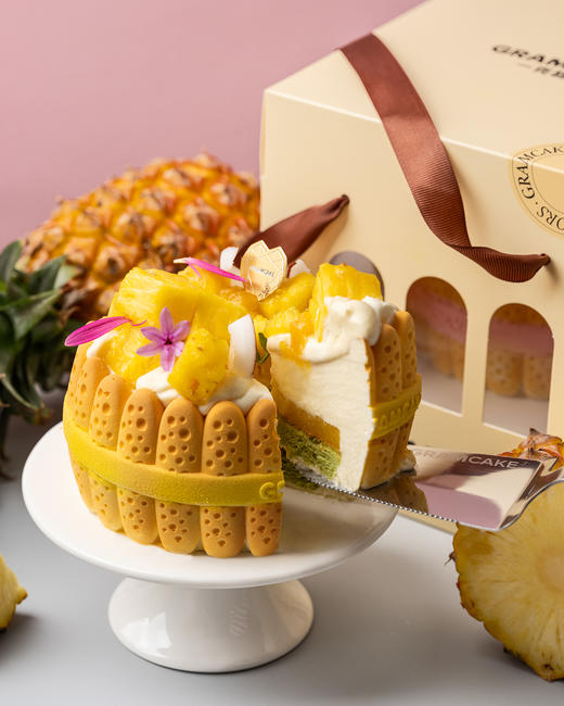 鲜果夏洛特凤梨慕斯生日蛋糕 商品图3