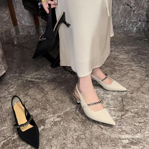 【部分现货，只换不退】良木礼凉鞋（26H251） 商品图1