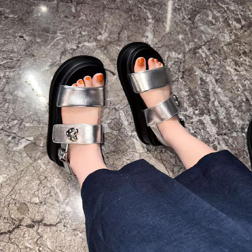 【不退不换、现货】 良木礼凉鞋（8608） 商品图0