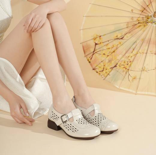 【夏季新款】西村名物2025年夏季新款舒适透气优雅百搭低跟洞洞鞋T25AH16341 商品图1