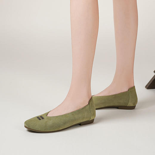 【秋季新款】西村名物2025年秋季新款舒适平底优雅百搭妈妈鞋浅口单鞋T25CE39041 商品图3