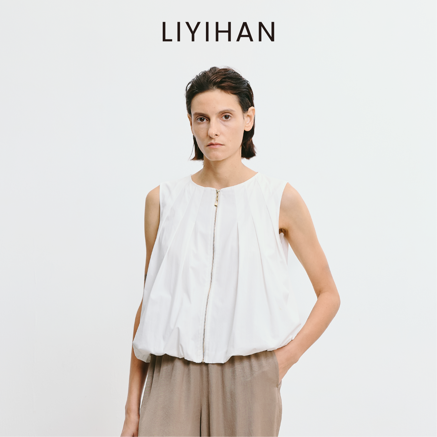 LIYIHAN清月鹊 2025夏季新款宽松白色无袖上衣高级压褶衬衫时尚