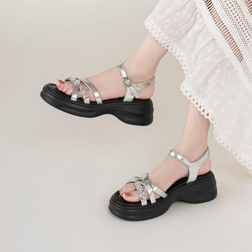 【夏季新款】西村名物2025年夏季新款舒适平跟厚底防滑沙滩凉鞋罗马凉鞋T25BG20921 商品图9