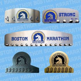 波士顿马拉松官方奖牌挂不锈钢材质光滑表面抗锈耐磨经久耐用背面带挂孔