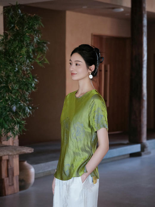 盛唐婧| 桑蚕丝牡丹提花修身国风简约短袖-绿色 商品图3