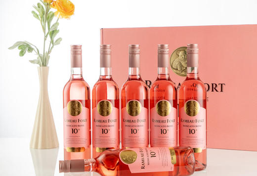 【澳洲原瓶进口 20年老藤葡萄 口感清爽灵动】摩图堡·10珍藏莫斯卡托桃红葡萄酒10%vol 750ml*6支 商品图1