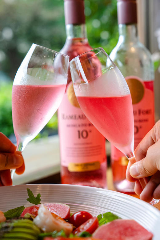 【澳洲原瓶进口 20年老藤葡萄 口感清爽灵动】摩图堡·10珍藏莫斯卡托桃红葡萄酒10%vol 750ml*6支 商品图6