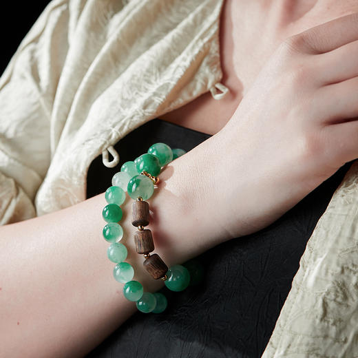 只此青绿·非洲翠玉专场 ，一抹浓翠腕间藏，春景熙熙，只此青绿【G】 商品图1