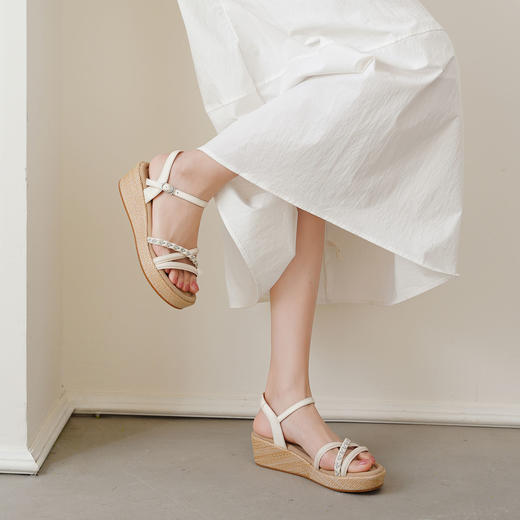 【夏季新款】西村名物2025年夏季新款舒适百搭超轻厚底小坡跟系带凉鞋T25BG20711 商品图5