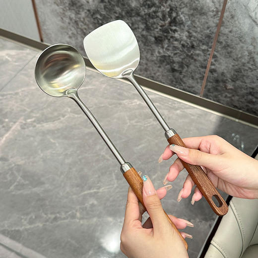【跨境出口德国不锈钢火锅铲】304不锈钢火锅锅铲乌檀木柄防烫炒勺家用汤勺漏勺加长炒菜铲子 商品图2