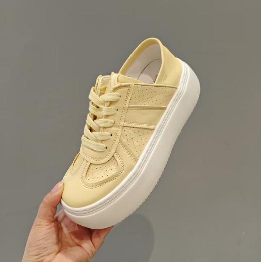 【秋季新款】西村名物2025年秋季新款舒适透气厚底防滑舒软小白鞋板鞋X25CM30641 商品图3