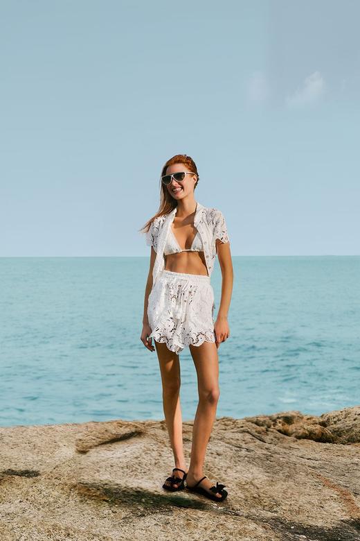 Farm Rio - White Seashell Eyelet Short - White - 女装 - 短裤 - 白色 商品图3