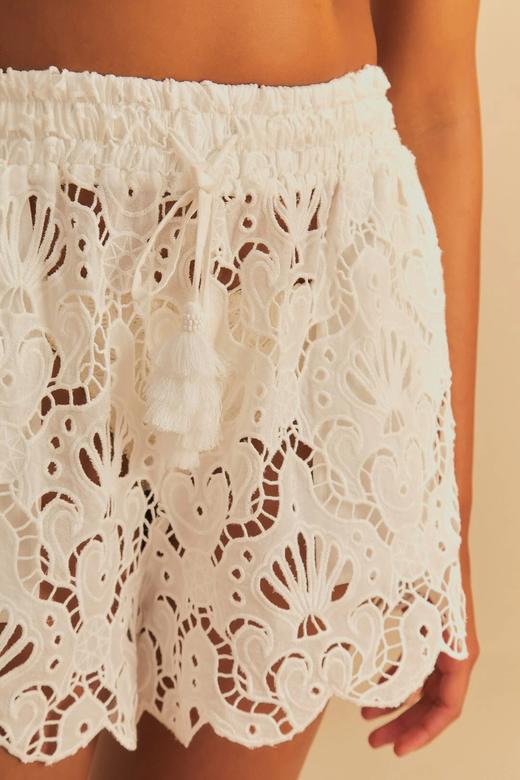 Farm Rio - White Seashell Eyelet Short - White - 女装 - 短裤 - 白色 商品图1