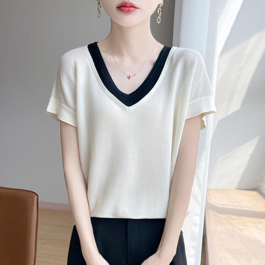 【两个款式可选】板绘天丝亚麻镂空花边短袖/天丝双V领假两件短袖 面料清爽透气 显瘦百搭 商品图2