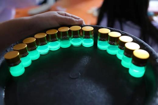 【暑期化学实验专题班】化而生万物，学以致无穷（小学四年级以上） 商品图0