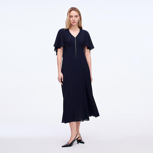 EITIE爱特爱优雅斗篷V领显瘦礼服连衣裙秋季新款8377001 商品图2