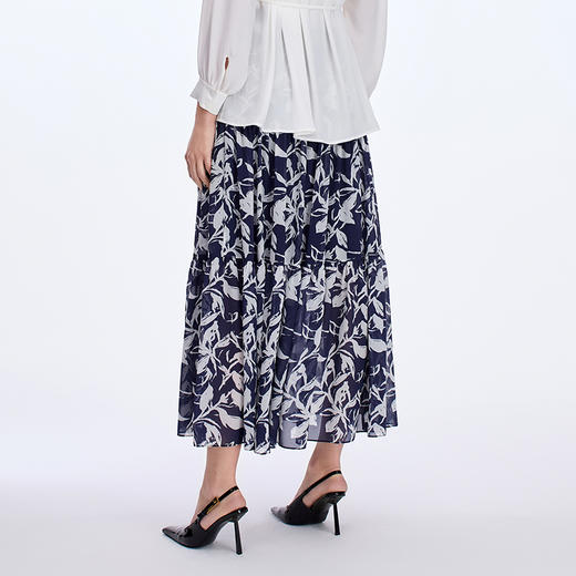 EITIE爱特爱植物印花百褶高腰通勤显瘦半身裙秋季新款8306001 商品图4