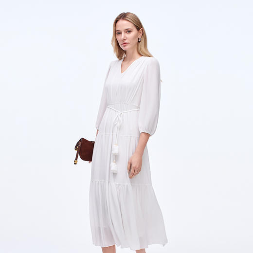 EITIE爱特爱舒适压褶宽松a字系带收腰显瘦连衣裙秋季新款8307001 商品图3