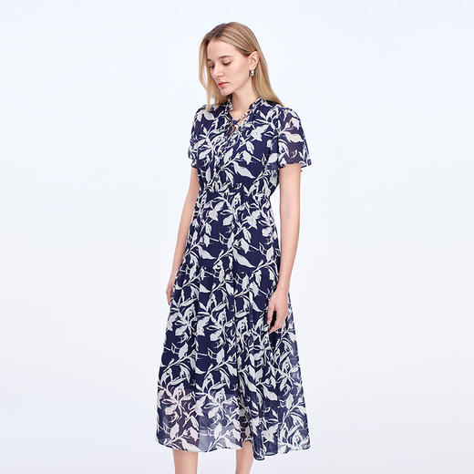 EITIE爱特爱气质植物印花优雅修身显瘦连衣裙秋新款8307003 商品图2