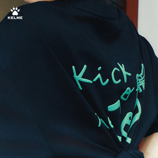 KELME卡尔美短袖T恤男女2025夏季足球时尚运动休闲印花圆领上衣 商品图2