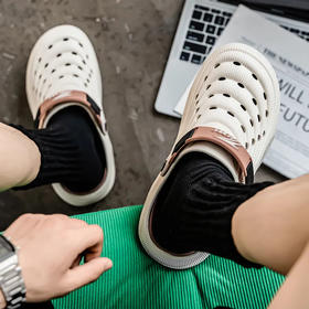 “毒拖鞋”风波后，奥运冠军品牌卷爆⌈洞洞鞋⌋！国标安全认证...