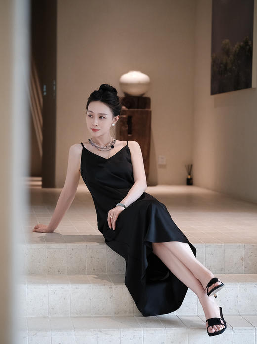 盛唐牡丹| 黑色醋酸吊带 商品图3