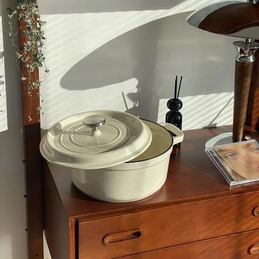 温仑山Velosan 潘多拉珐琅锅 24cm  靓丽珐琅釉，隔污防锈，不易掉瓷；3.8L大容量，轻松承包一日三餐；细煲慢炖，一锅多用 商品图2