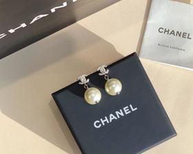 香奈儿 珍珠耳环小香粉必入款之一！hin修饰脸型（XTY）