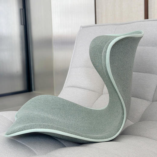 【护脊坐垫】 腰靠坐垫二合一，适合上班族/学生/开车久坐族，改善不良坐姿，告别弯腰驼背～ 商品图1