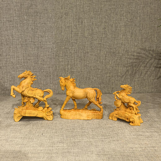 新款马到成功°黄杨木摆件 商品图1