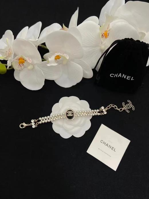 香奈儿-新款浅金色椭圆三层珍珠手链 黑/白（XTY） 商品图5