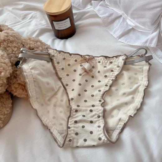 【3条装❗奶油波点蝴蝶结内裤】俏皮撞色很减龄，狠狠戳中我的少女心啦，360度无死角贴合高弹，透气不闷热吸湿干爽，内裤甜美可爱蝴蝶结木耳边三角内裤女QQ 商品图9