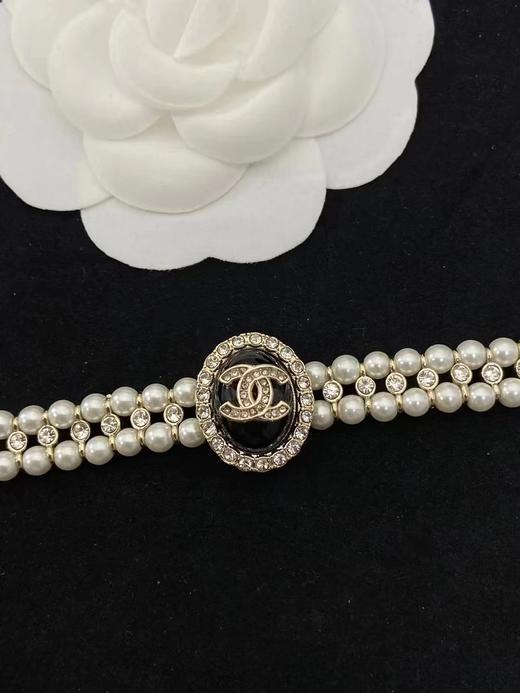 香奈儿-新款浅金色椭圆三层珍珠手链 黑/白（XTY） 商品图4