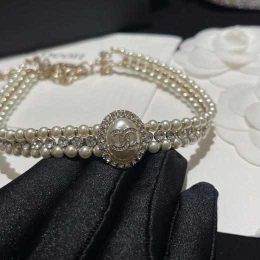 香奈儿-新款浅金色椭圆珍珠短项链 黑/白（XTY）S4 商品图6
