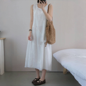 【新中式天丝连衣裙】重工刺绣小众花，米白柔光显白，小个子显高减龄，仙气女神范～