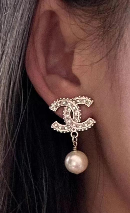 香奈儿 浅金色*双排钻中号珍珠耳环雪梨同款（XTY） 商品图0