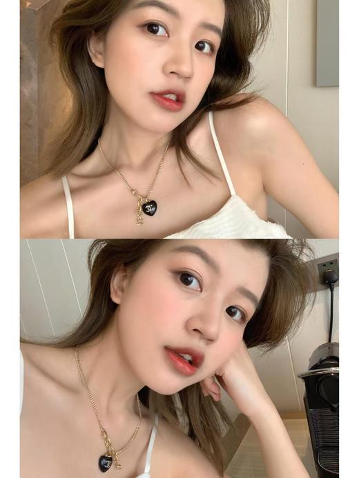 香奈儿 黑色亚克力爱心两用项链 刘雯同款（XTY） 商品图3