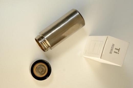 米马杂货 纯钛保温杯 抑菌锁鲜 耐冷耐热 酸碱不忌 无毒无异味 商品图2