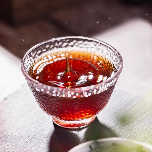 【简易包装介意慎拍】2010普洱-昆明茶厂60周年散装茶60g（熟） 商品图1