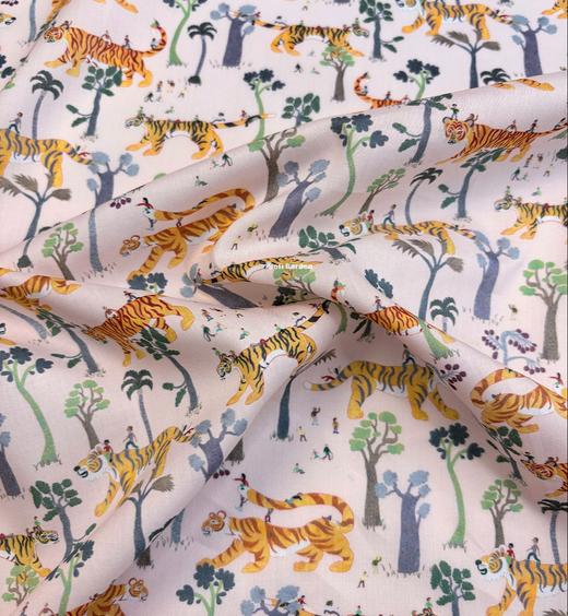 LT281B著名插画师创作 动物系列特别限定 TIGERS TOURING 虎之旅 Liberty 269元/米 商品图1