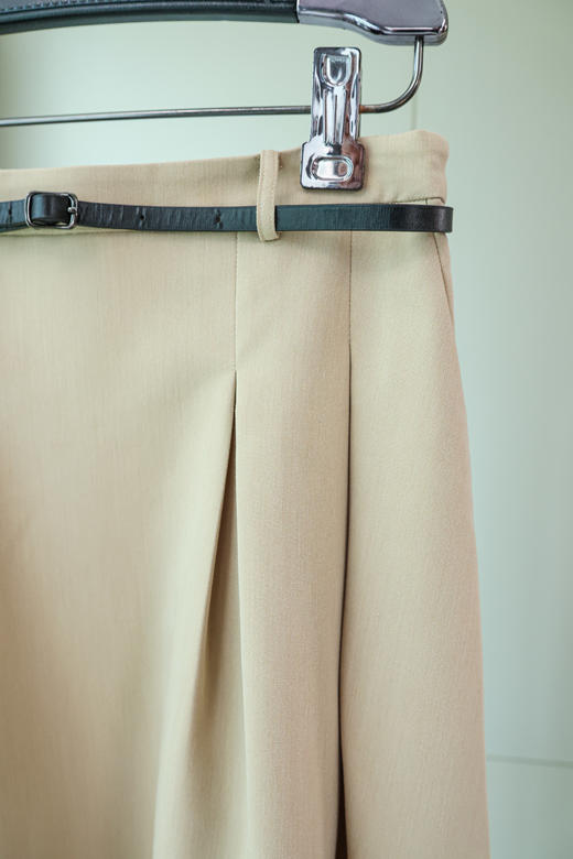 文艺立裁压褶A字半裙 商品图2