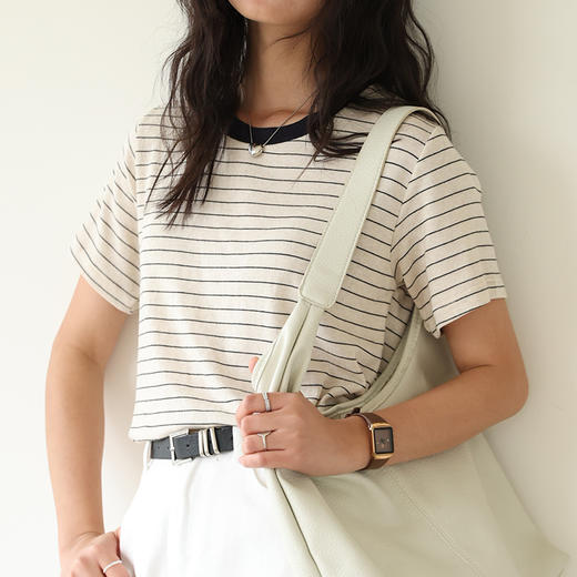 【自由随性，时髦百搭】【亲肤透气，柔软舒适】新款夏季莱赛尔天丝亚麻V领纽扣开衫短袖针织亚麻圆领撞色短袖T桖上衣100% 商品图3