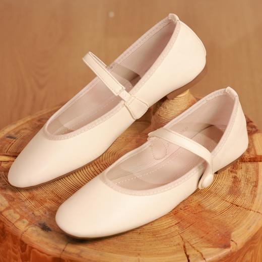 【抖音专属】超百搭小皮鞋(318-5米色) 商品图0