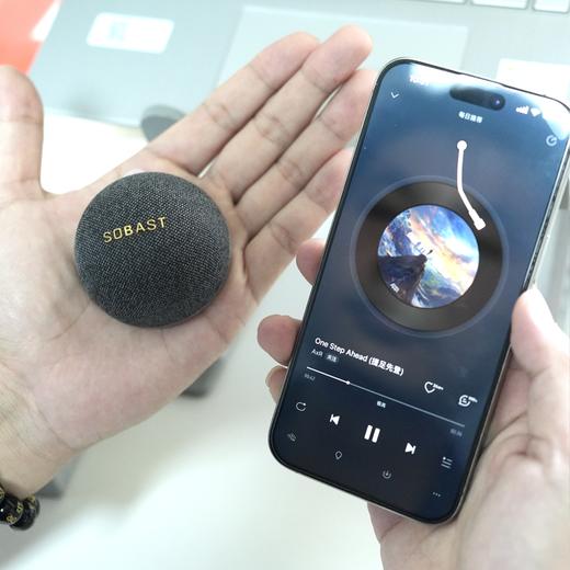 磁吸无线迷你便携式蓝牙音箱，随手一吸，音乐随身听 商品图3