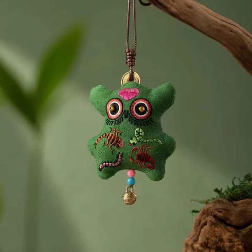 方回春堂 蟾佑香安—香囊挂件 商品图0